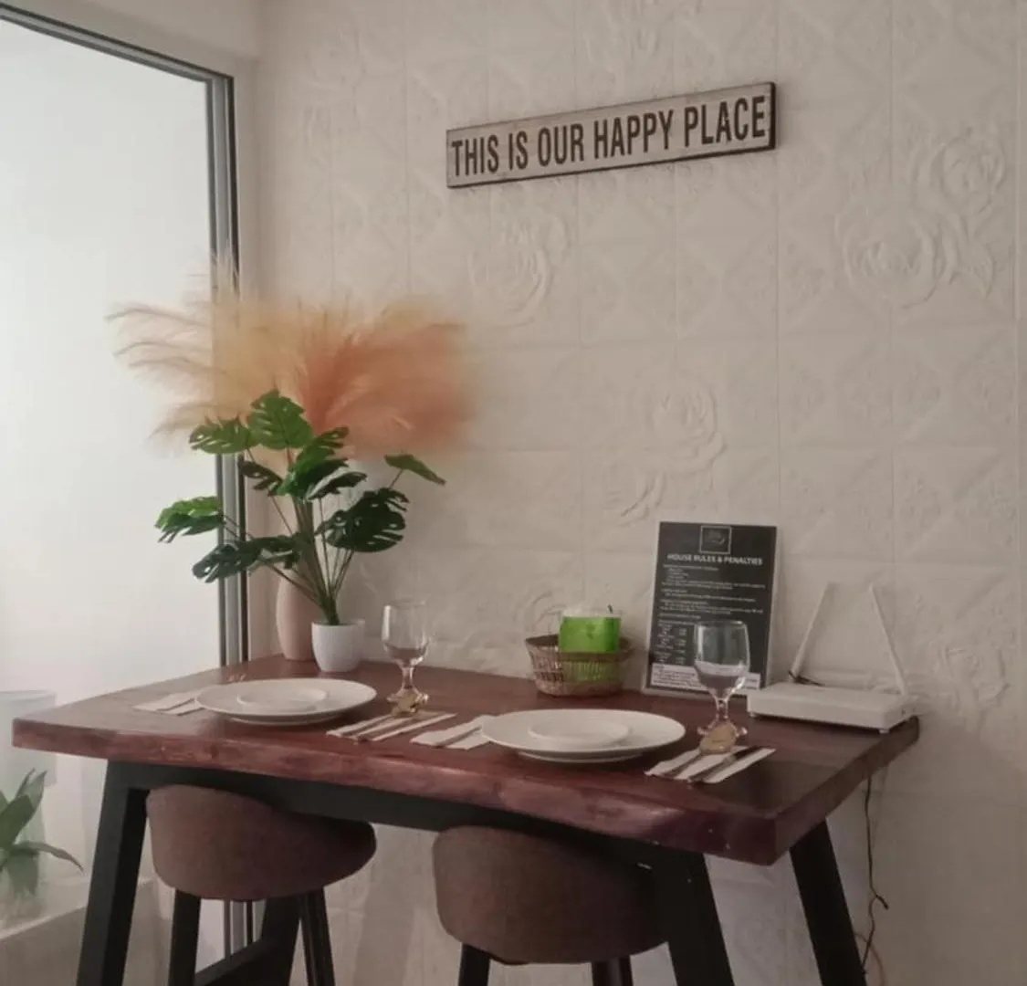 Hotel Casa Crisav Staycation Place At Azure Paranaque City