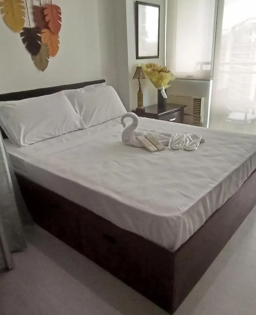 Casa Crisav Staycation Place At Azure Paranaque City Hotel