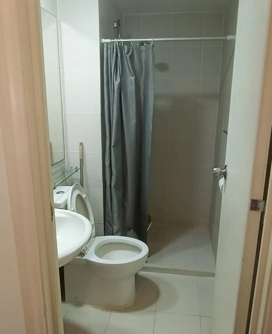 Hotel Casa Crisav Staycation Place At Azure Paranaque City