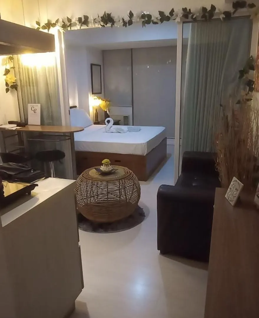 Casa Crisav Staycation Place At Azure Paranaque City Hotel