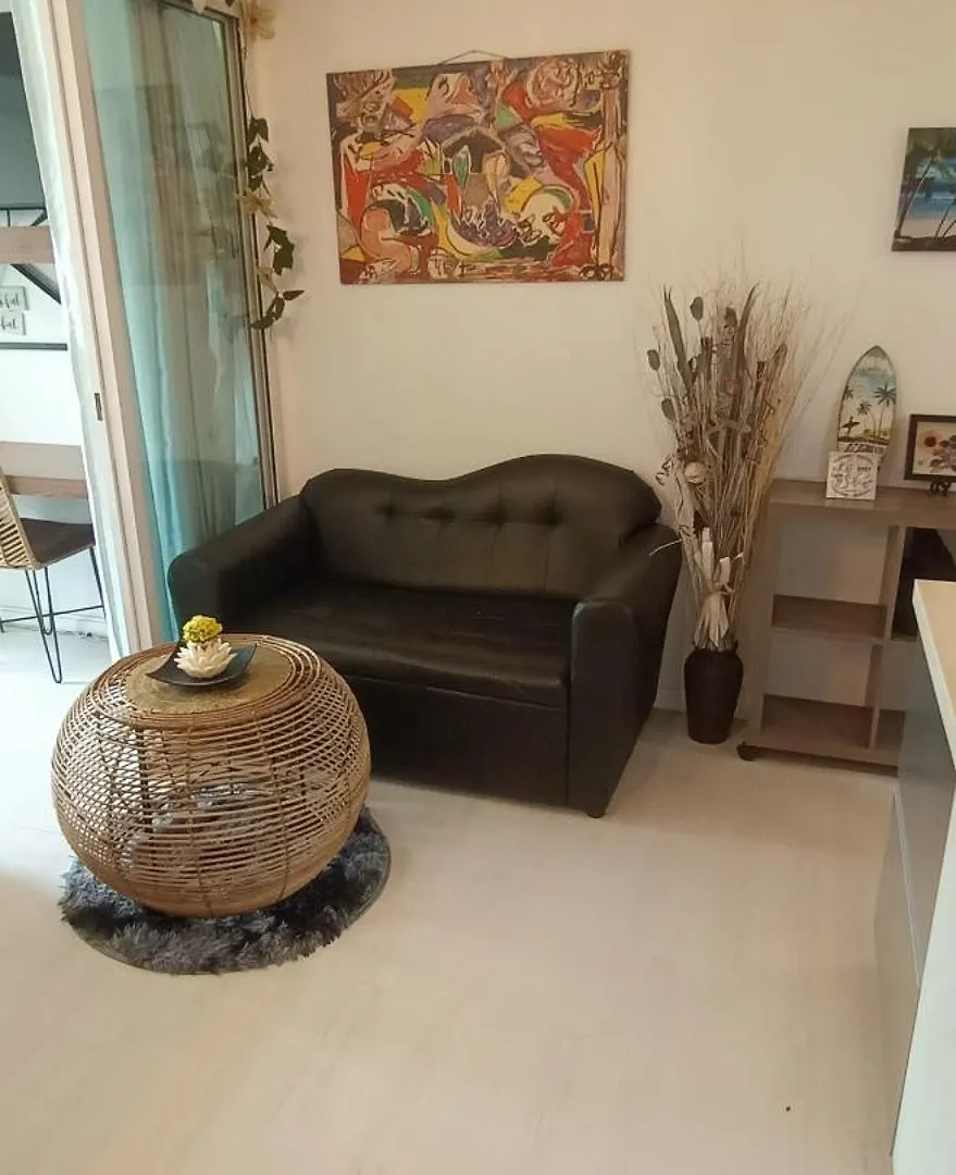 Hotel Casa Crisav Staycation Place At Azure Paranaque City